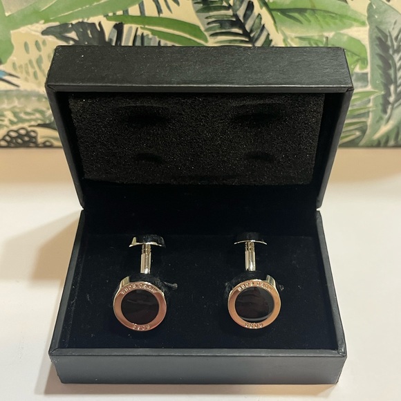 Hugo Boss Cuff Links - Picture 4 of 4